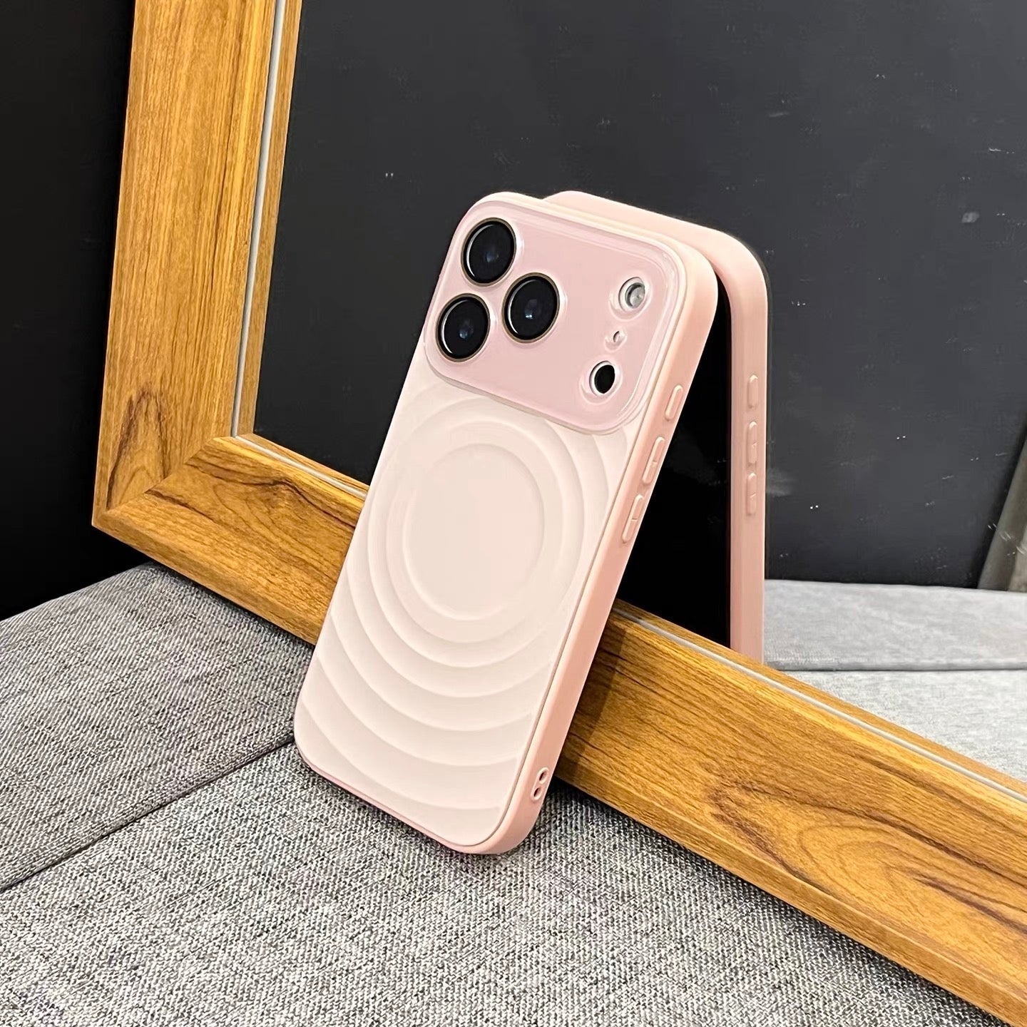 Wave Crystal MagSafe Case for iPhone