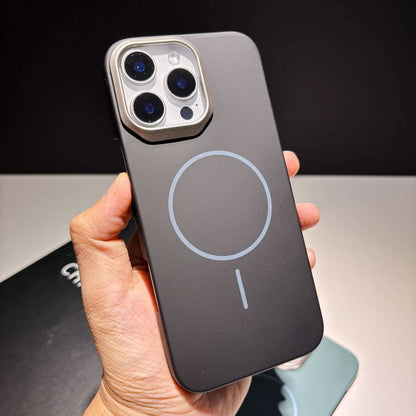 iPhone Series Shadow Grip Mag Vault Case