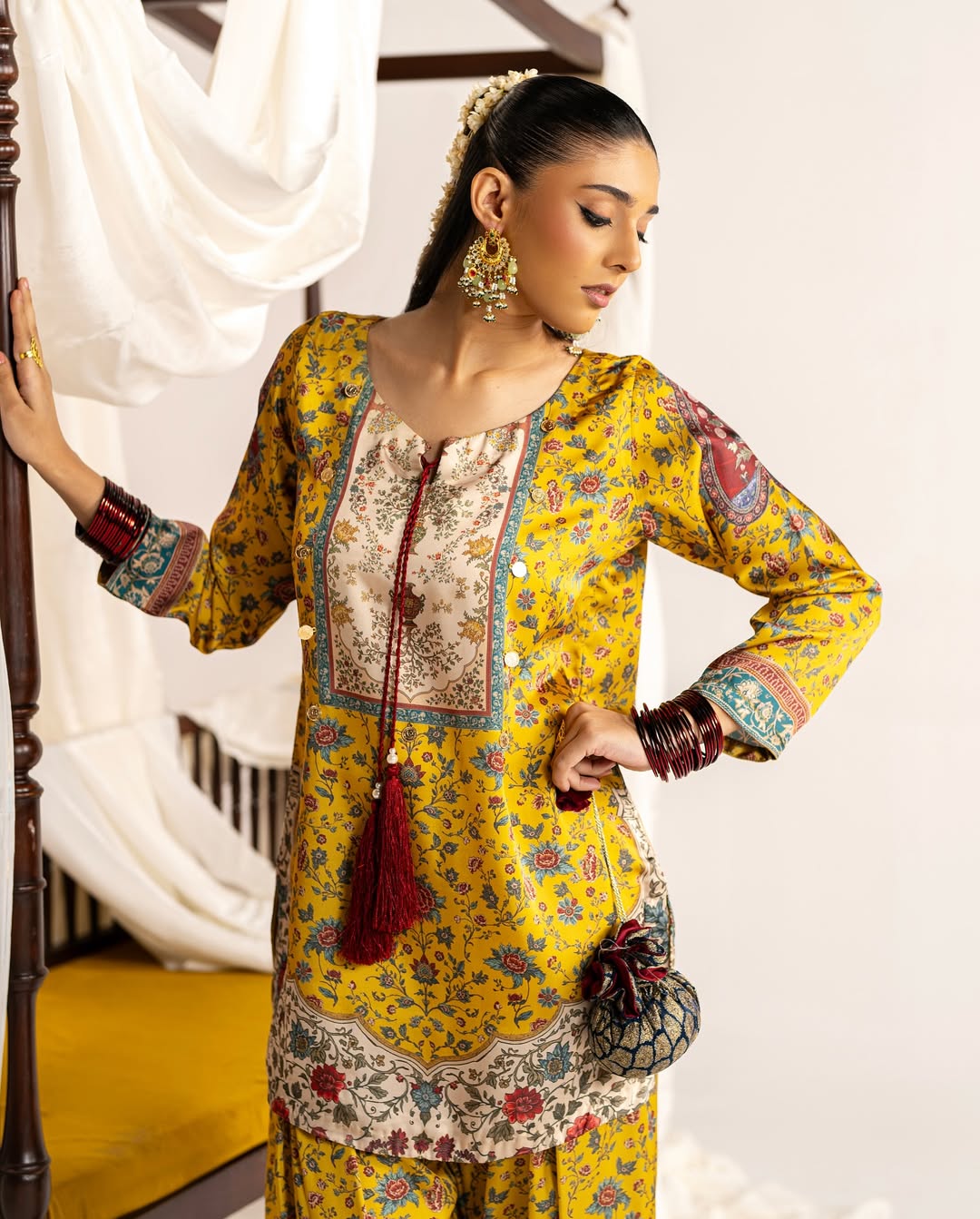 Zohra Farshi Salwar Set