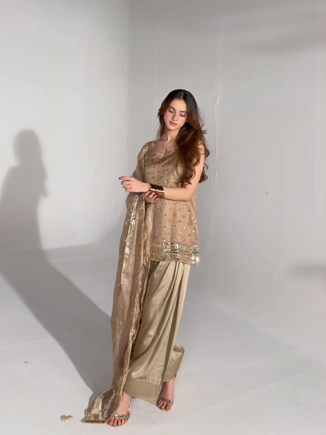 Moet Farshi Salwar Set With Dupatta