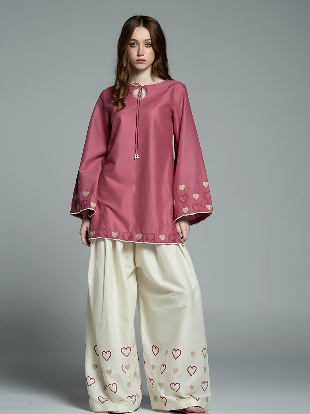 Gulabo Farshi Salwar Set