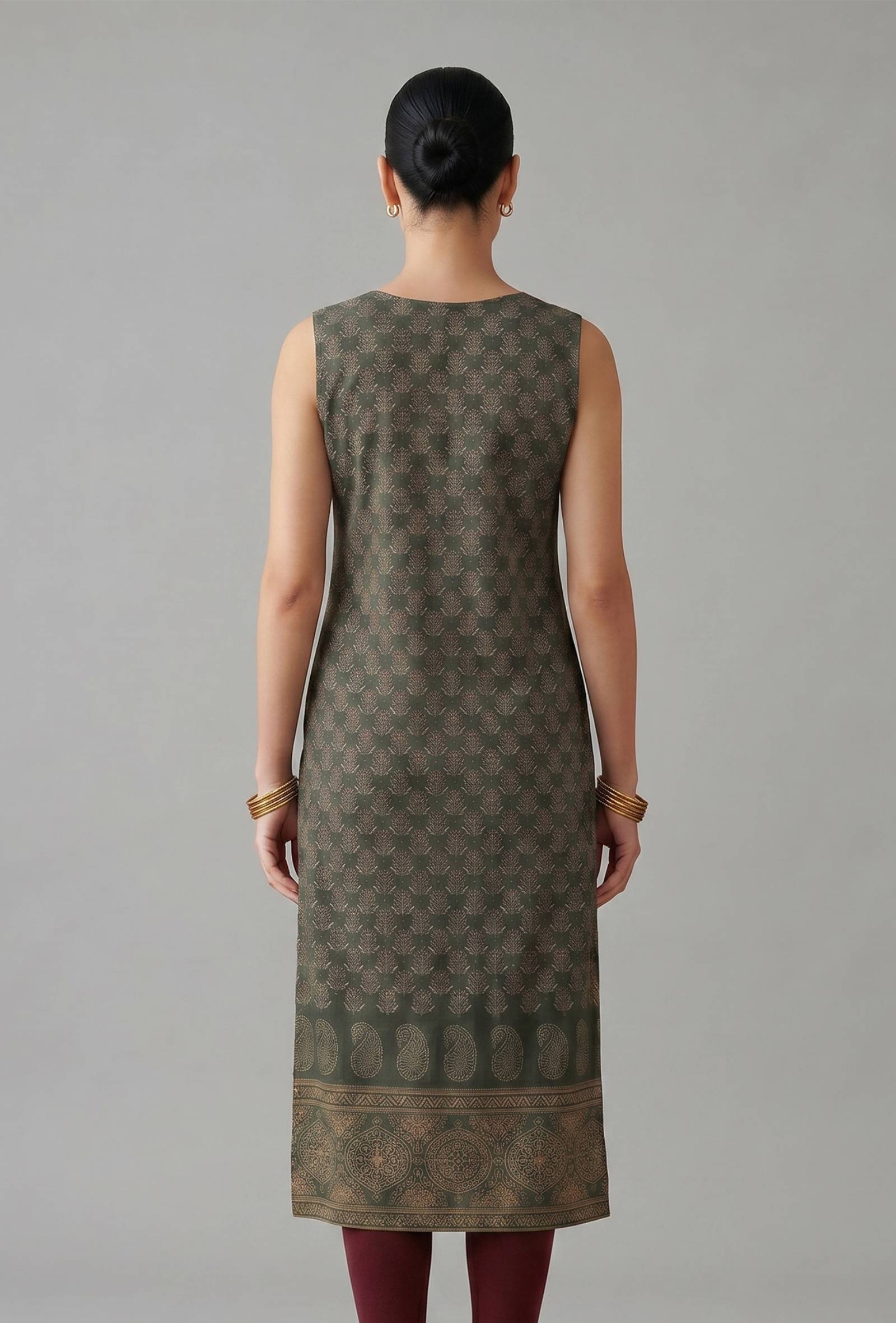 Deep Green Ethnic Motif Printed Sleeveless Straight Kurta