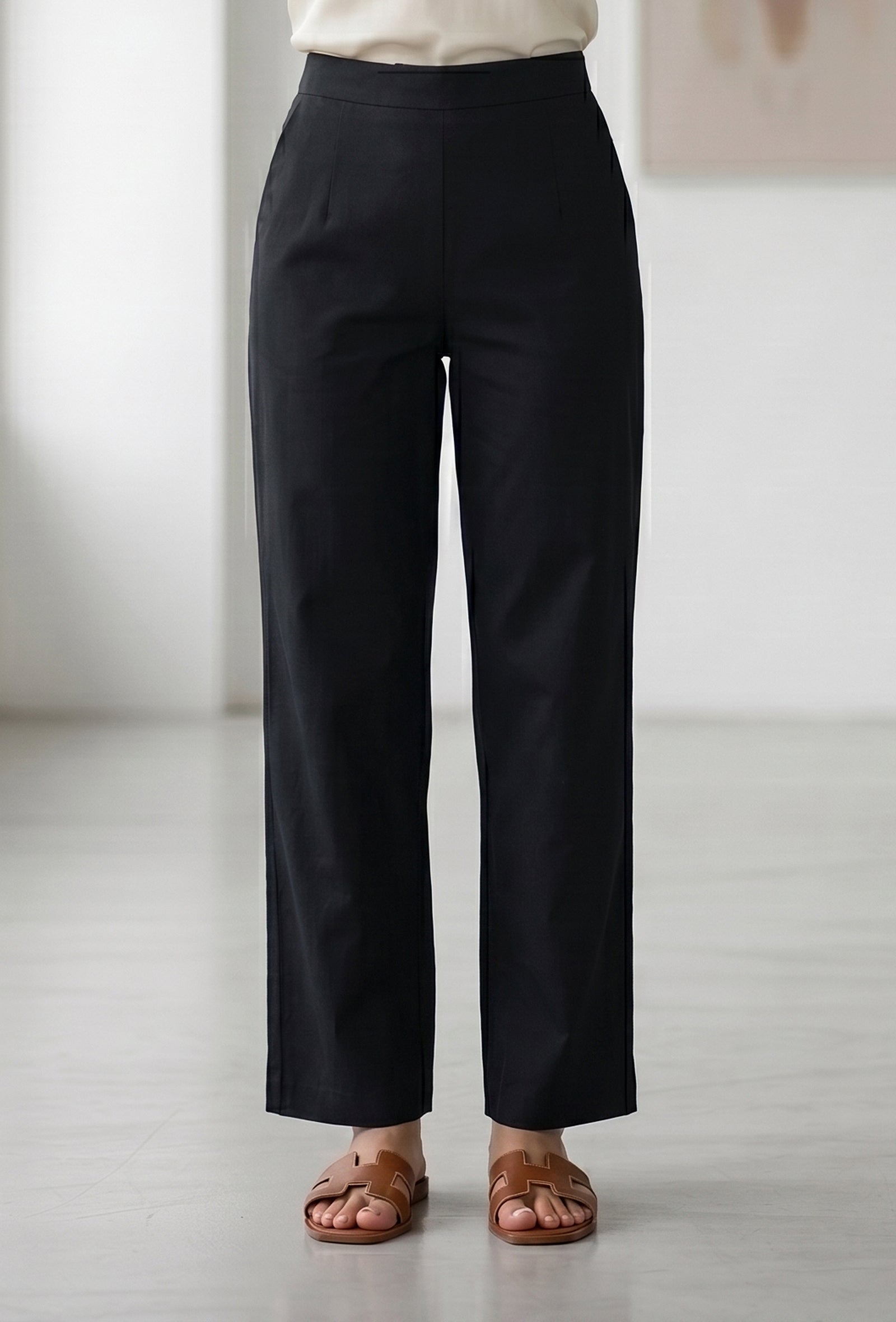 Black Straight-Fit Ankle-Length Pant