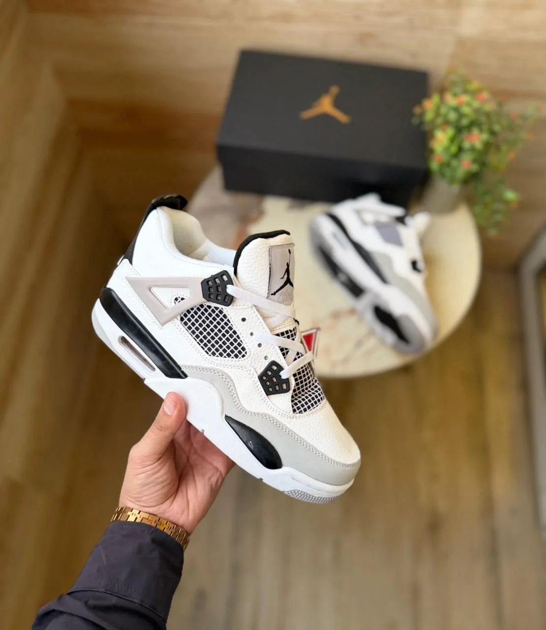 Air Jordan 4 Retro Black Army Sneakers | EU 37-45