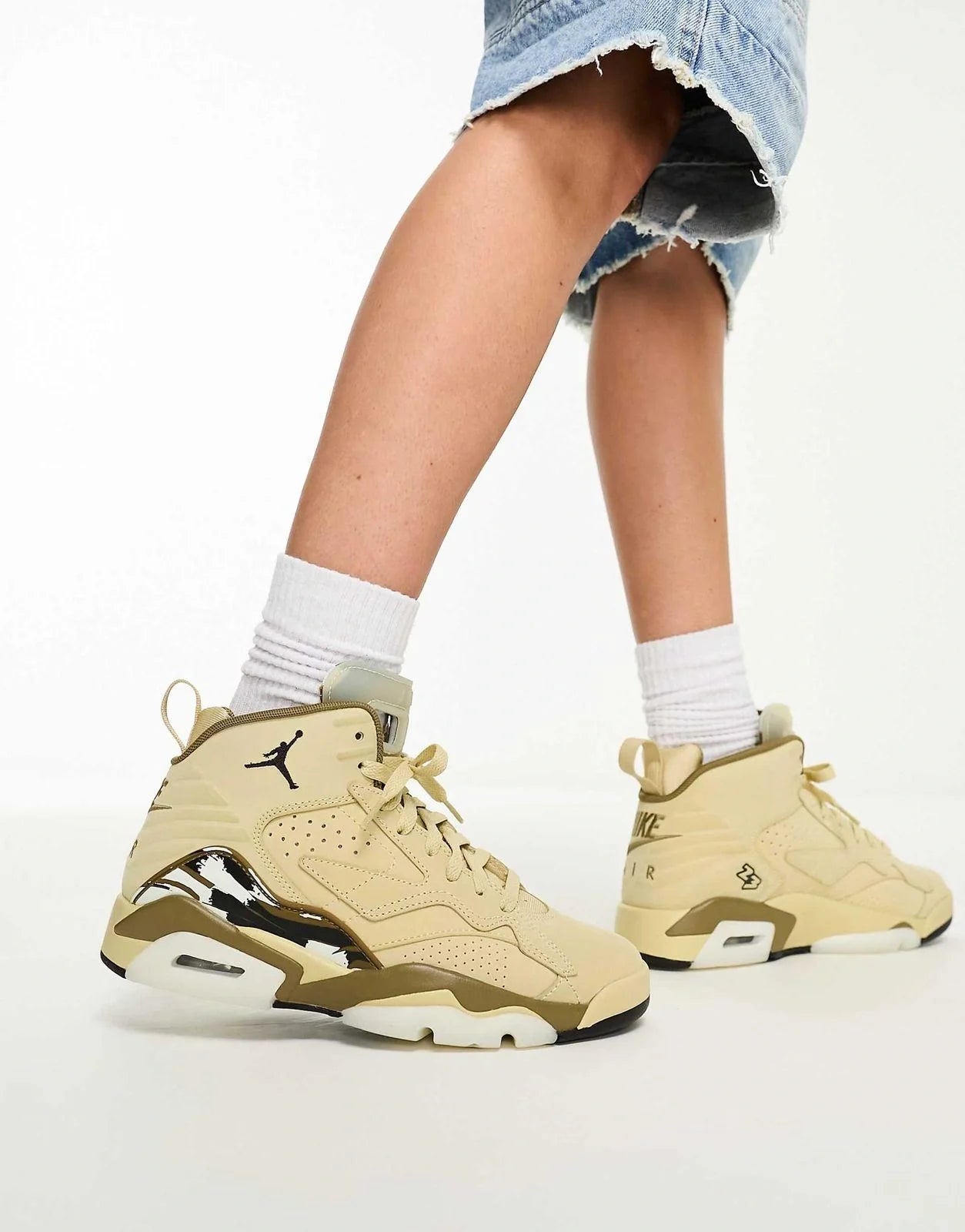 Air Jordan Retro 6 Jumpman MVP Tan Sneakers for Men