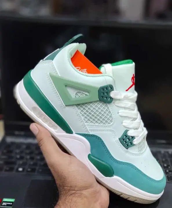 Jordan Retro 4 Shoes – UK Sizes 7 to 10