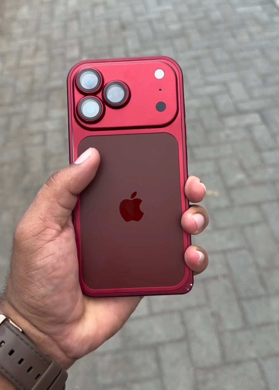Metal Bumper Converter Case to iPhone 18 Pro & iPhone 18 Pro Max
