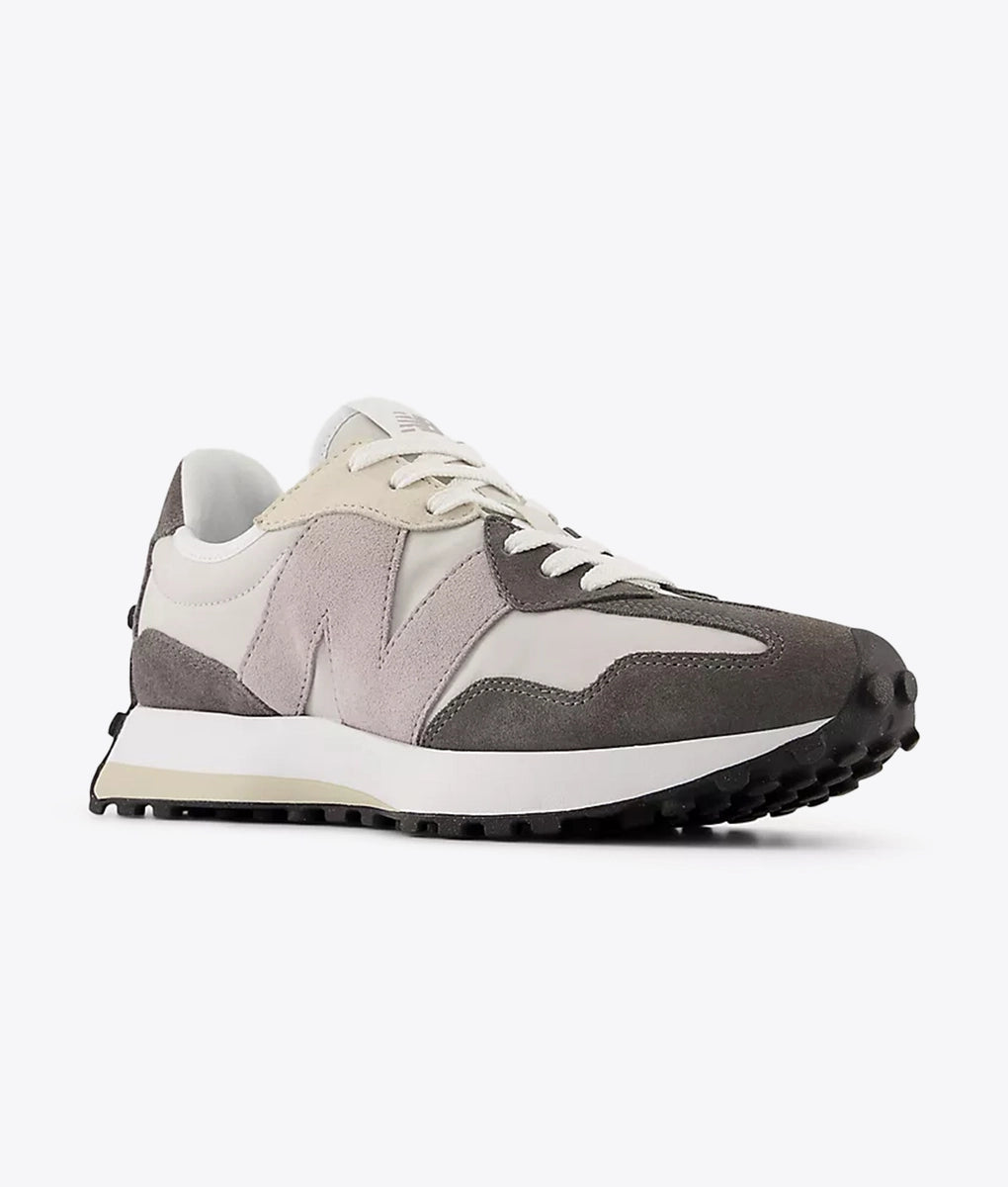 New Balance 327