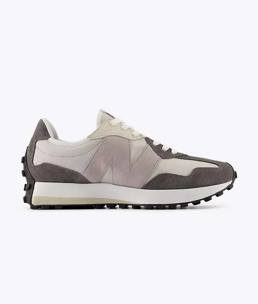 New Balance 327