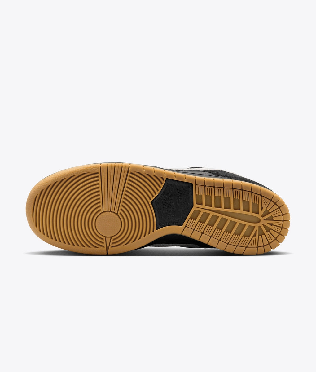 Nike SB DUNK LOW PRO