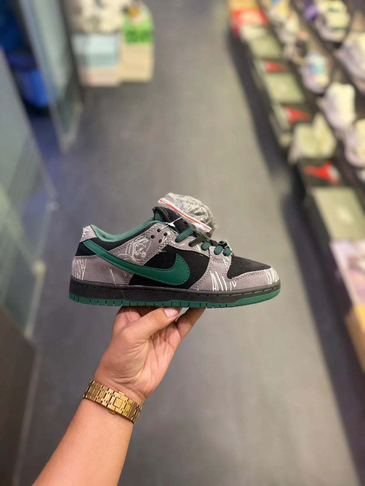 Nike SB Dunk Skateboard Sneakers Black Grey Green (40–45)