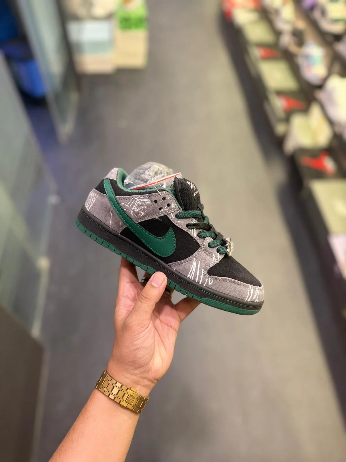 Nike SB Dunk Skateboard Sneakers Black Grey Green (40–45)